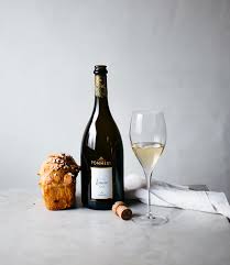 Néanmoins, vous pouvez tout à fait utiliser vos coupes de champagne jetables pour une boisson pétillante sans alcool. Home Champagne Pommery