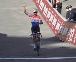 Een populair interactief platform waar wielerliefhebbers over wielrennen in discussie kunnen gaan. Van Der Poel Won T Stop Racing Mountain Bikes Even If He Wins Gold In Tokyo Canadian Cycling Magazine