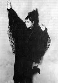 Inspiration, make up tutorials and all accessories you'll need to create your own diy beetlejuice lydia costume. Lydia Black Dress Beetlejuice Winona Ryder Beetlejuice Winona Ryder