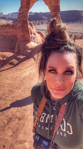 Hiking through Goblin's Lair and exploring the tunnel