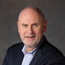 Mitarbeitende von Adient Ltd. & Co. KG