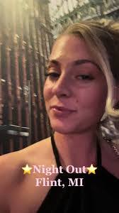 Amanda Pillow's Instagram, Twitter & Facebook