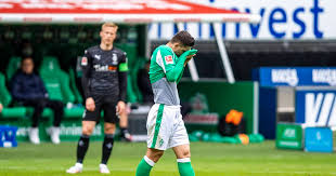 He sends ginter to the ground in an attempted slide tackle and turns back in. Al 8wtsm1978fm