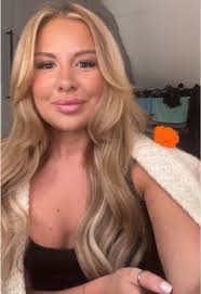 Rambling final boss. Listened to The Optimist Podcast and got inspired to  make a series. Don’t laugh at me xoxo #BucketList #300ThingsToDoBeforeYouDie