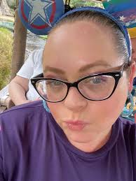 Guess my ethnicity 우리에 SLEEPY SLEEPYHOLLON HOLO