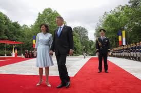 Born 13 june 1959) is the president of romania. De Ce Klaus È™i Carmen Iohannis Nu Au Copii Este Cel Mai Mare Regret Al PreÈ™edintelui Impact