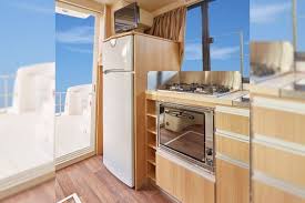 Interieur Sixto Green Carre Central Cuisine Bateau Estival Electrique