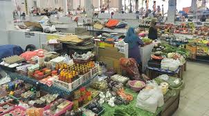 Faktanya, bahkan para artispun bisa mendapatkan barang branded dengan harga miring atau harga murah. Permintaan Tinggi Punca Harga Meningkat Peniaga