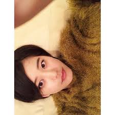 山崎紘菜 お久しぶりだねぇ お元気でしたか また更新していきます 画像 水着 黒いドレス キス 顔