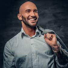 Special offers 50% off trial from $159 Top Reasons Why Bald Men Look Better Backed By Science Skalp