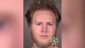 Portland OR police: Accused arsonist wanted