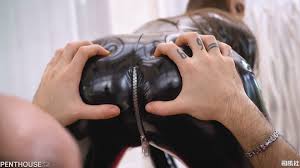 黑色皮裤坐脸窒息磁力- 欧美视频- 司机社