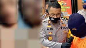 Surat edaran ini disampaikan tjahjo kepada jajaran pejabat di kementerian dan lembaga negara. Oknum Guru Smp Di Bojonegoro Paksa 25 Wanita Foto Panas Ini Kronologinya Suara Jawa Timur Part 3