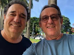 LONDRINA._* *_Hoje nossa cidade está de aniversário. É difícil não se  apaixonar pela sua beleza e a hospitalidade, com seus 600 mil habitantes  Ela tem todas as características de uma cidade grande,