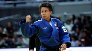 She was junior world champi. Amandine Buchard Et Son Coming Out La Terrible Reaction De Sa Maman Gala