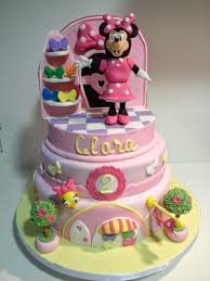 Tarta Boutique De Minnie Minnie S Boutique Cake Minnie Cake Minnie Mouse Cake Decorations Mickey And Minnie Cake
