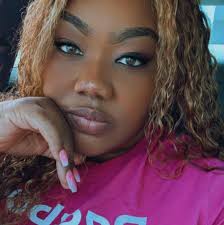 Is Breaking Bad worth it? I tried the episode 1 and stopped watching after  10 mins 😅