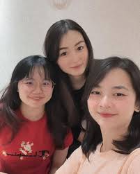 好久久久久久久久不见@karhooi_elf 好久不见@bernicefong_ #顶峰们#约定#蛋糕好好吃