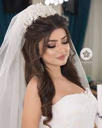 Gelin Frisuren Peinados De Novia Con Velo Maquillaje De Novia Noche Peinados De Novia
