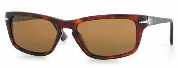 See pictures and shop the latest fashion and style trends of george clooney, including george clooney wearing classic sunglasses, modern sunglasses and more. What Sunglasses Is George Clooney Wearing At His Wedding Sunglasses And Style Blog Shadesdaddy Com