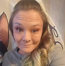 I'm looking for a patient tattoo artist. It will be my first tattoo & I'm  nervous. I'm thinking of starting with something small like the butterfly  in the picture attached. TIA 😊