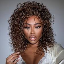 ASSIA-LYNNE (@assialynne)