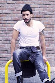 Mesut özil, jerome boateng'i fenerbahçe'ye çağırdı. Unlulerin Dovmelerinin Anlamlari