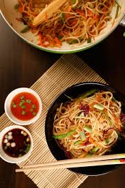 Unleash your creations with maggi's delicious and healthy products. Easy Vegetable Hakka Noodles Recipe Ranveer Brar