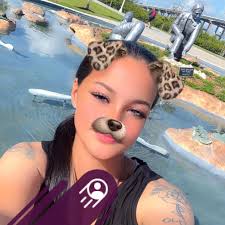 Are there any blankets available for homeless people in Lehigh Acres FL?