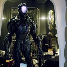 Y'all remember when stan twitter was thirsting over the robot ? Lost In Space Shows A Long Running Problem With Stories About Ai The Verge