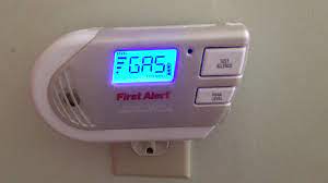 This sensor arrived with it's 9v alkaline battery expired by several months. First Alert Gc01 Youtube