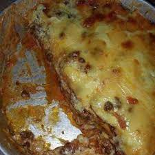 Lasagna sendiri merupakan masakan tradisional nah bagi kamu yang ingin menikmati lasagna, kamu bisa kok membuatnya sendiri di rumah. Mudah Buat Lasagna Daging Yang Lazat