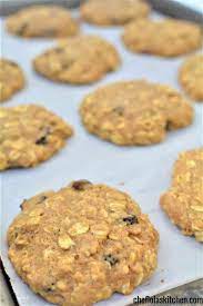 Sugar free oatmeal cookies are sure going to make a great impression. Sugar Free Oatmeal Cookies With Honey Video Chef Lola S Kitchen