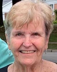 Carrie Travis's Instagram, Twitter & Facebook