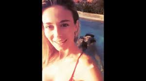 Giulia diletta leotta (italian pronunciation: Diletta Leotta Lezioni Di Nuoto Follower In Delirio Youtube