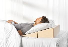How to choose the best wedge pillows: Sleep Improving Wedge Pillow Sharper Image