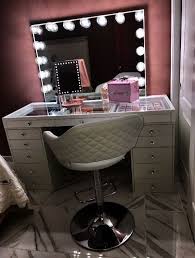 Makeup Chair Best Makeup Looks Kendall Jenner Before Makeup Forever Rosewood Lipstick Round Ma Bedroom Makeup Vanity Makeup Vanity Storage Beauty Room Vanity