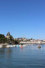 Le Port De Pornic Et Son Chateau Pornic Destination Touristique Loire Atlantique
