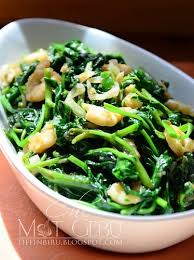 Tidak perlu dimasak lama untuk mengekalkan kerangupan kangkung. Kangkung Goreng Belacan Berapi Dapur Tanpa Sempadan