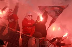 Fc kaiserslautern die fans des. Dritte Halbzeit Verabredung Zur Schlagerei Kunftig Verboten Stuttgart Stuttgarter Nachrichten