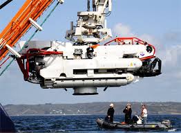 Seluruh awak kapal selam gugur dalam kecelakaan tersebut tragis. Sejarah Penyelamatan Kapal Selam Paus Besi Rusia Kursk Dwi Okta Nugroho
