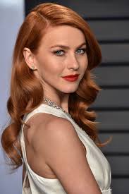 Harmon's auburn hair has been mentioned once or twice as a highlight of her character as well, noting that this feature may she is lithe and moves with determined elegance, as her actress wished to stress in her character. 25 Best Red Hair Color Ideas From Celebrities In 2020