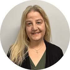 Donna Angelucci's Instagram, Twitter & Facebook