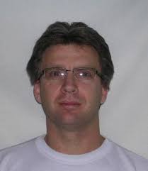 Escaped bank robber believed to have family in Canmore, Lake Louise