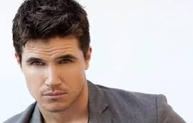 Real World SciFi: 1on1 with Robbie Amell (CODE 8)
