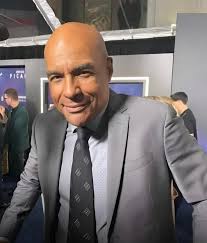 Love how Mr. Scott looks at Worf during this episode! Classic!