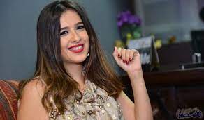 ياسمين عبد العزيز تنشر صور والدتها للمرة الأولى على people lebanon fashion