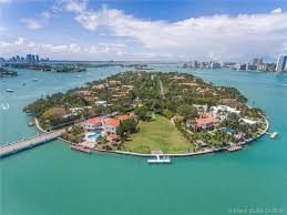 Intimate neighborhood making it among the most coveted. Miami Luxury Homes And Miami Luxury Real Estate Property Search Results Luxury Portfolio