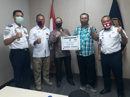Pangkalan penjagaan laut dan pantai tanjung perak adalah unit pelaksana teknis dilingkungan ditjen hubla yang berada dibawah dan bertanggung jawab kepada dirjen hubla yang tertuang didalam kepmenhub nomor km 65 tahun 2002 tanggal 02 oktober 2002. Microsite Hubla