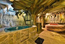 These 8 Unique Places To Stay In Southern California Will Give You An Unforgettable Experience California Hotel California Getaways Unique Hotels